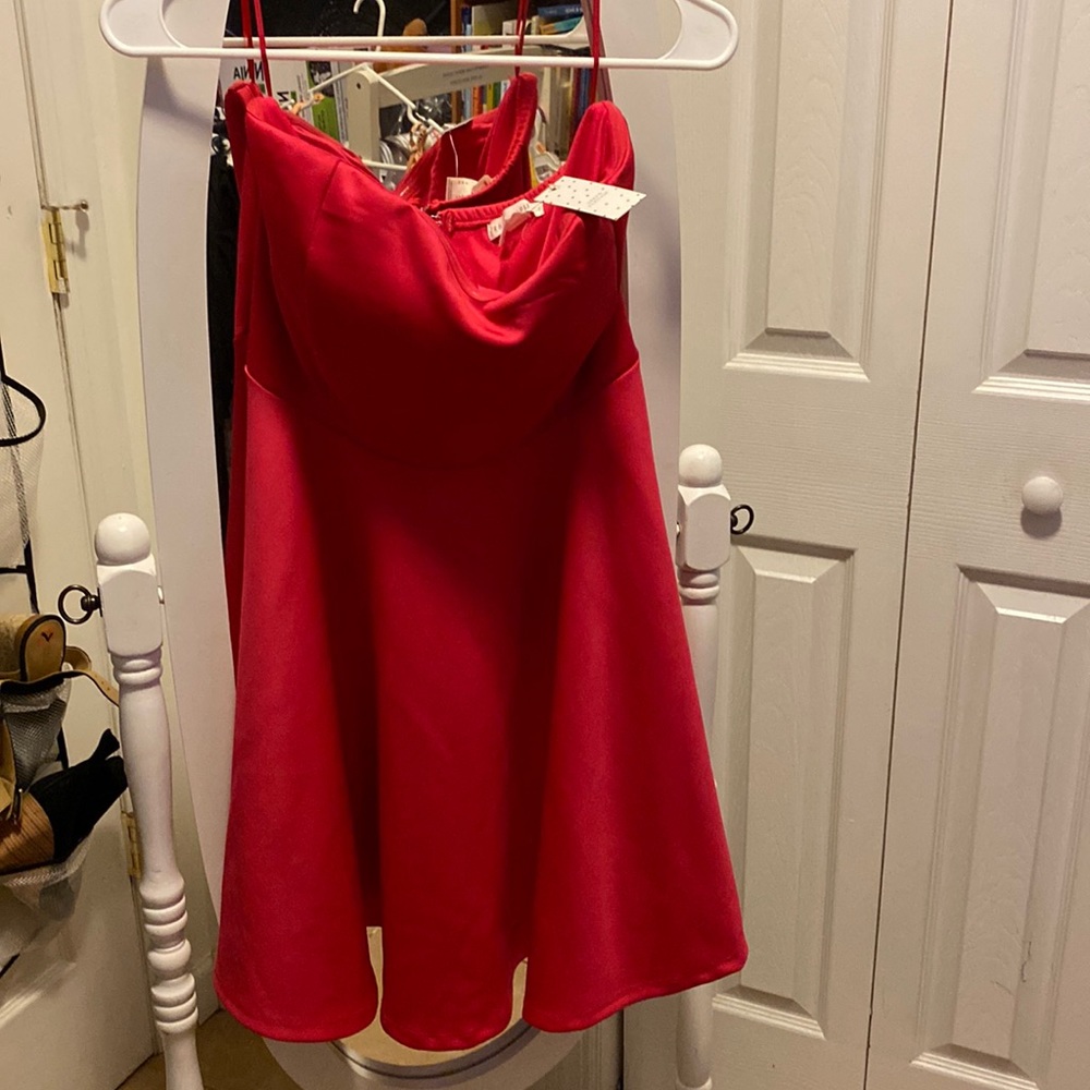 Urban Heritage strapless cocktail/party dress in fuchsia. Size L. Never worn.